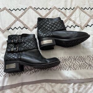Vince Camuto Black Winta Quilted Moto Boots
